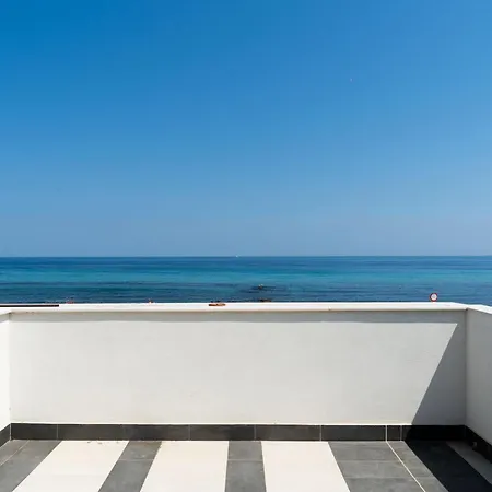 Apartamento Lolita's Beachfront Loft By Wonderful Italy *