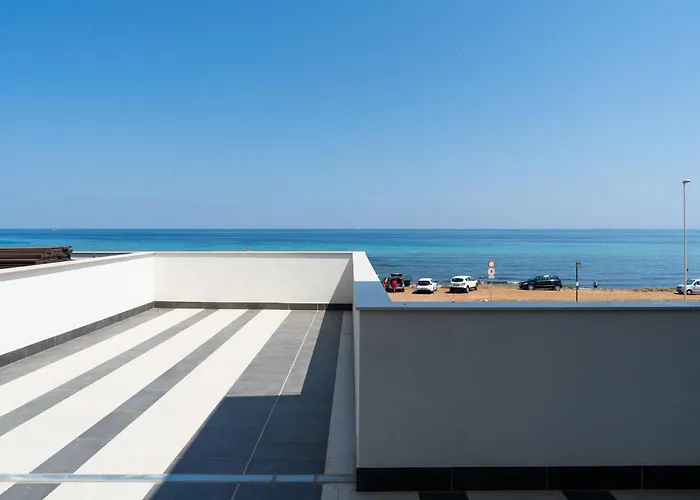 Lolita's Beachfront Loft By Wonderful Italy Bari
