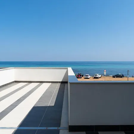 Lolita's Beachfront Loft By Wonderful Italy Bari